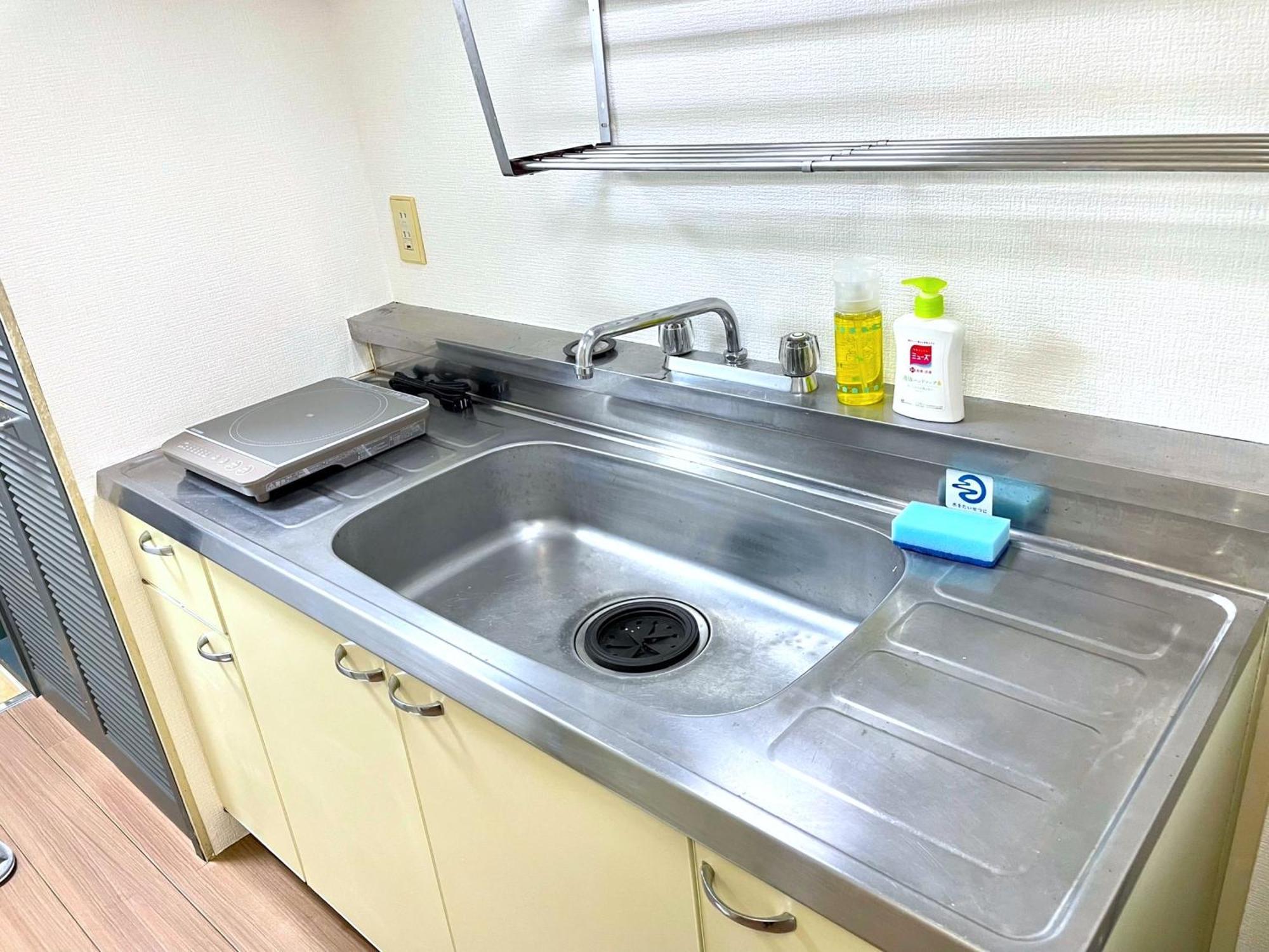 Fukuoka Airport Line Ijiri St Self Check In Apartment Екстериор снимка